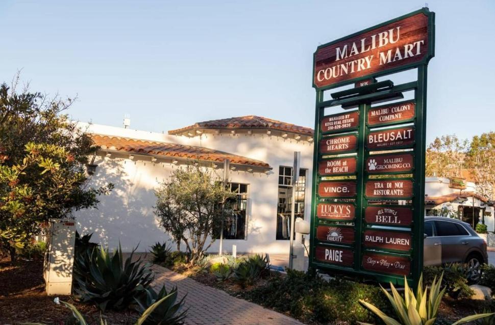 Malibu Sand Carbon Beach Suites Exteriér fotografie