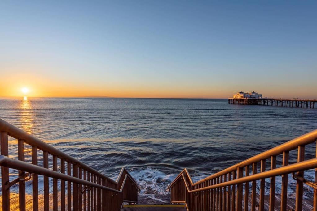 Malibu Sand Carbon Beach Suites Exteriér fotografie