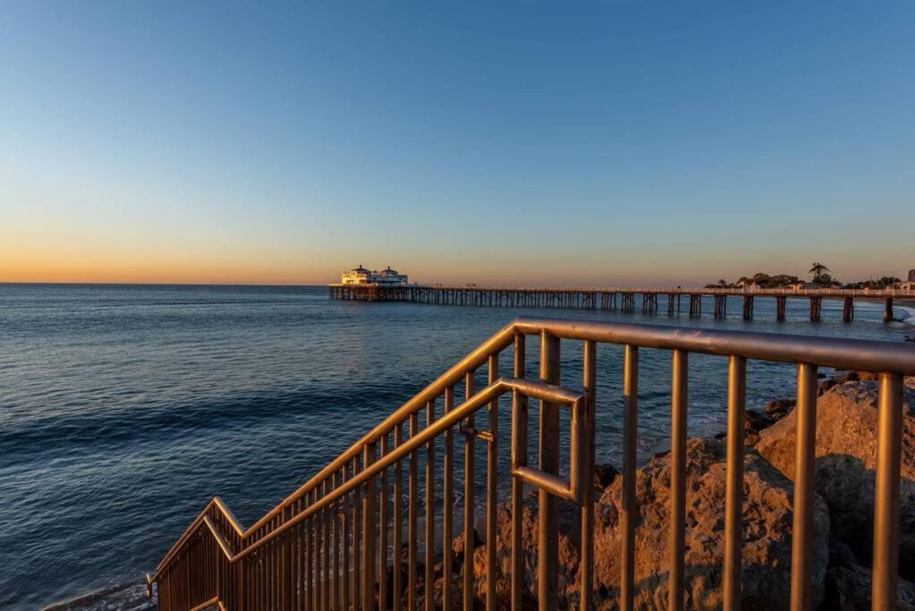 Malibu Sand Carbon Beach Suites Exteriér fotografie